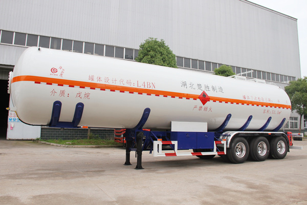 楚胜牌53.5m³易燃液体罐式运输半挂车（戊烷）